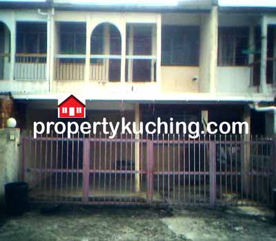 intermediate double storey for sale, tengah dua tingkat rumah untuk dijual, Taman Desa Wira, Batu Kawa